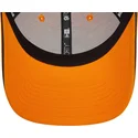 pomaranczowo-szara-czapka-z-daszkiem-typu-snapback-9forty-mclaren-racing-formula-1-od-new-era