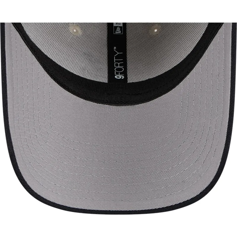 bezowo-granatowa-zakrzywiona-czapka-snapback-9forty-stretch-snap-4th-of-july-atlanta-braves-mlb-new-era