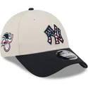 bezowo-granatowa-zakrzywiona-czapka-snapback-9forty-stretch-snap-4th-of-july-new-york-yankees-mlb-od-new-era
