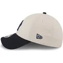bezowo-granatowa-czapka-z-daszkiem-snapback-9forty-stretch-snap-4th-of-july-new-york-yankees-mlb-od-new-era