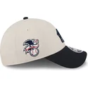 bezowo-granatowa-czapka-z-daszkiem-snapback-9forty-stretch-snap-4th-of-july-new-york-yankees-mlb-od-new-era