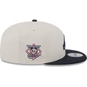 bezowo-granatowa-czapka-z-daszkiem-snapback-9fifty-4th-of-july-atlanta-braves-mlb-od-new-era