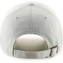 czapka-z-zakrzywionym-daszkiem-jasnoszara-z-szarym-logo-new-york-yankees-mlb-clean-up-od-47-brand