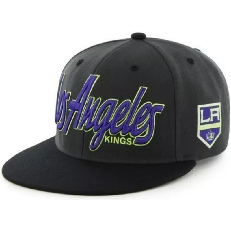 plaska-czapka-czarna-snapback-z-logo-litery-los-angeles-kings-nhl-47-brand