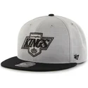 plaska-czapka-szara-i-czarna-snapback-los-angeles-kings-nhl-47-brand