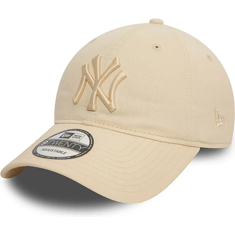 bezowa-regulowana-czapka-z-zakrzywionym-daszkiem-z-bezowym-logo-9twenty-league-essential-new-york-yankees-mlb-new-era