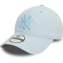 jasnoniebieska-czapka-z-zakrzywionym-daszkiem-regulowana-z-niebieskim-logo-9twenty-league-essential-new-york-yankees-mlb-od-new-