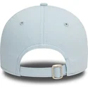 jasnoniebieska-regulowana-czapka-z-zakrzywionym-daszkiem-z-niebieskim-logo-9twenty-league-essential-new-york-yankees-mlb-od-new-
