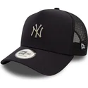 granatowa-czapka-truckerka-a-frame-metallic-new-york-yankees-mlb-od-new-era