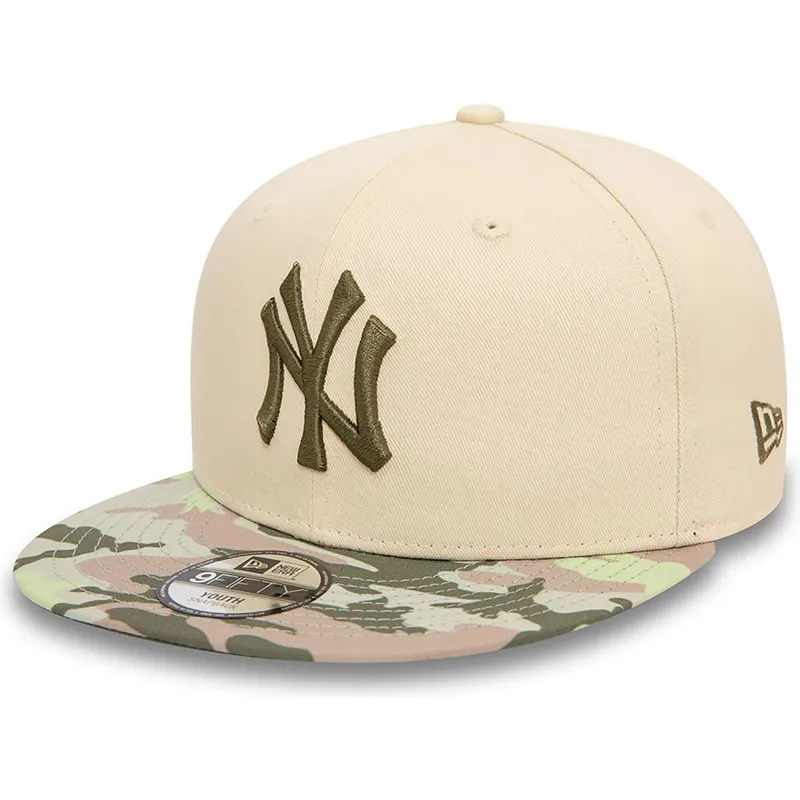 bezowa-czapka-z-daszkiem-snapback-z-zielonym-logo-dla-dzieci-9fifty-contrast-new-york-yankees-mlb-od-new-era