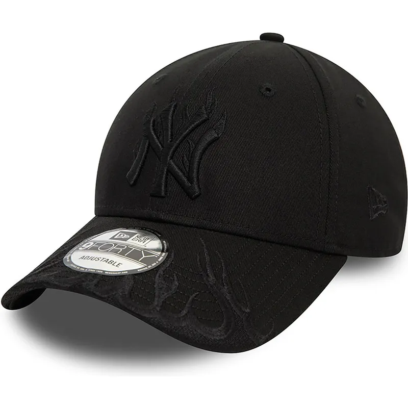 czarna-regulowana-czapka-z-zakrzywionym-daszkiem-z-czarnym-logo-9forty-flame-new-york-yankees-mlb-new-era