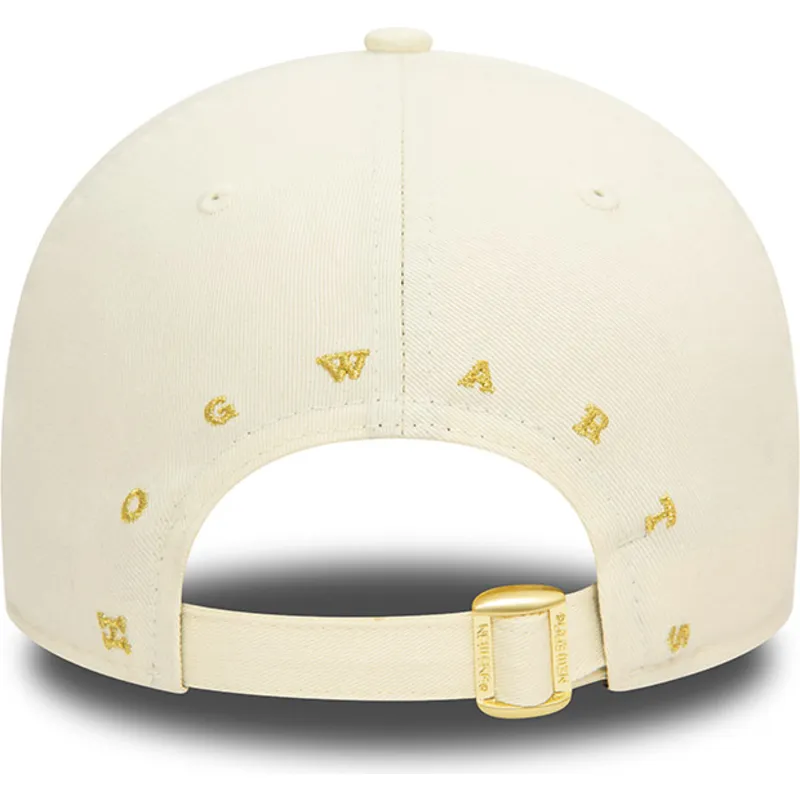 czapki-curva-bezowy-tasma-regulowana-9forty-hogwarts-harry-potter-new-era czapki-curva-bezowy-tasma-regulowana-9forty-hogwarts-harry-potter-new-era