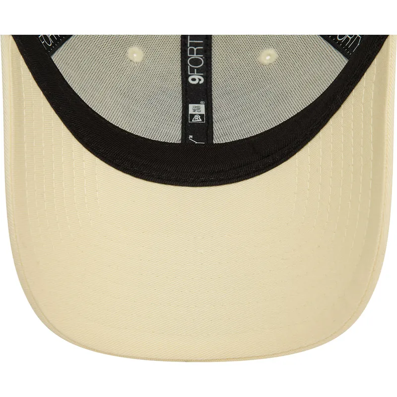 czapki-curva-bezowy-tasma-regulowana-9forty-hogwarts-harry-potter-new-era czapki-curva-bezowy-tasma-regulowana-9forty-hogwarts-harry-potter-new-era