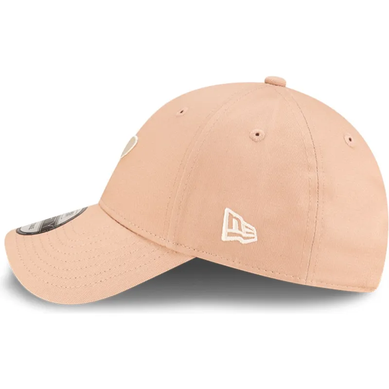 czapki-curva-bezowy-tasma-regulowana-9forty-seasonal-mclaren-racing-formula-1-new-era czapki-curva-bezowy-tasma-regulowana-9forty-seasonal-mclaren-racing-formula-1-new-era