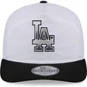 biala-i-czarna-zakrzywiona-czapka-snapback-golfer-chrome-logo-los-angeles-dodgers-mlb-new-era