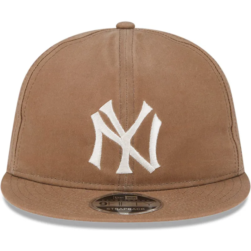 brazowa-regulowana-czapka-z-plaskim-daszkiem-9fifty-waxed-canvas-new-york-yankees-mlb-new-era