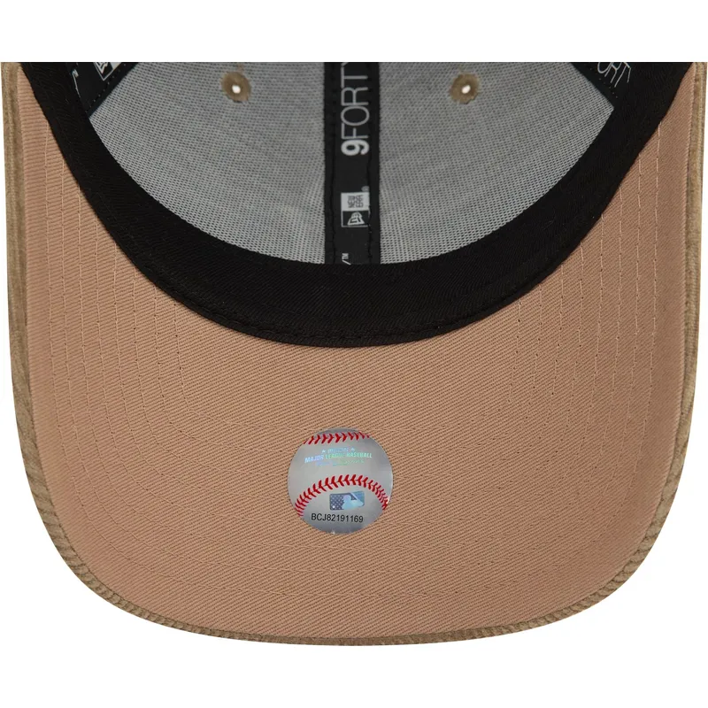 bezowa-regulowana-czapka-z-daszkiem-9forty-cord-new-york-yankees-mlb-new-era