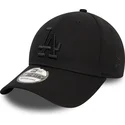 czarna-zakrzywiona-czapka-z-logo-los-angeles-dodgers-39thirty-monochrome-mlb-od-new-era