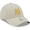 new-era-curved-brim-women-golden-logo-9forty-metallic-logo-new-york-yankees-mlb-beige-adjustable-cap