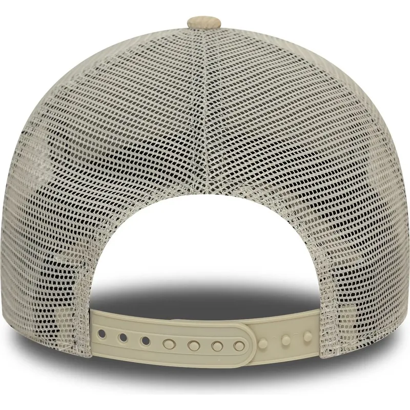 bezowa-czapka-trucker-9forty-a-frame-cord-graphic-new-york-stany-i-kraje-od-new-era