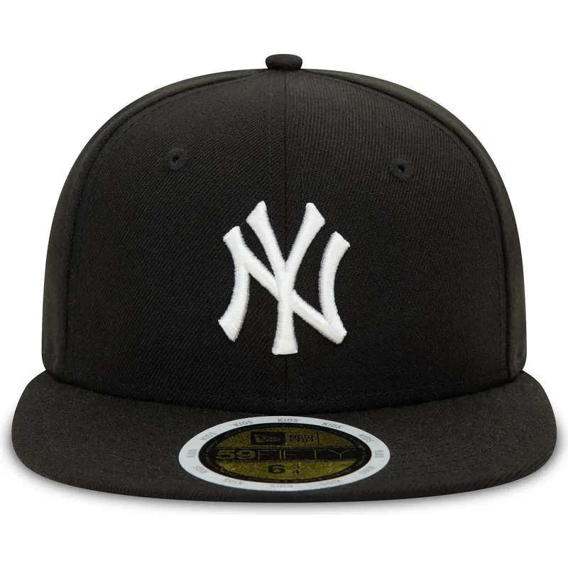 czarna-dopasowana-czapka-z-daszkiem-dla-chlopca-59fifty-new-york-yankees-mlb-new-era