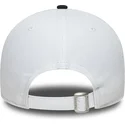 biala-regulowana-czapka-z-zakrzywionym-daszkiem-9forty-core-pio-fc-kings-league-new-era