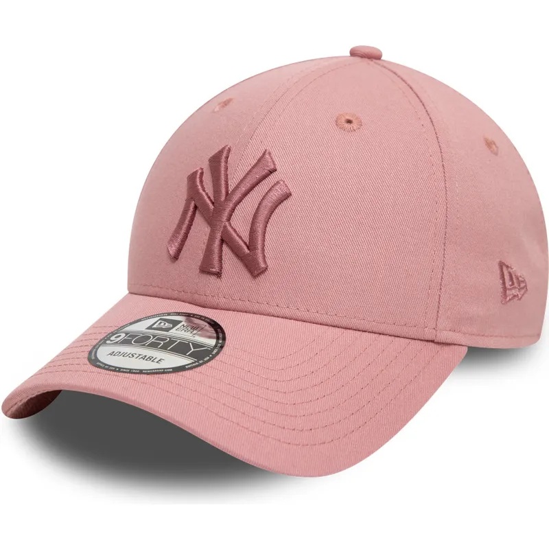 rozowa-regulowana-czapka-z-zakrzywionym-daszkiem-z-rozowym-logo-9forty-league-essential-new-york-yankees-mlb-od-new-era
