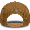 czapka-trucker-jasnobrazowa-9forty-a-frame-league-essential-new-york-yankees-mlb-od-new-era