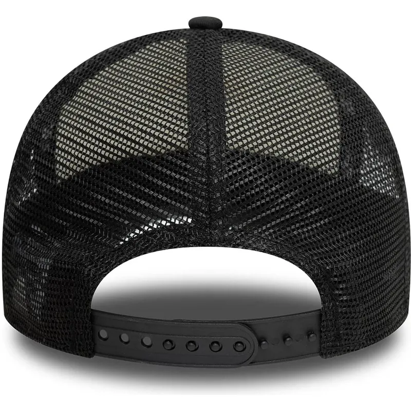 czapka-trucker-bialo-czarna-dla-chlopca-9forty-a-frame-batman-dc-comics-new-era