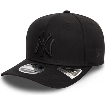 New Era Curved Brim Black Logo 9SEVENTY Stretch Snap New York Yankees MLB Black Snapback Cap