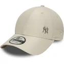 bezowa-regulowana-czapka-z-zakrzywionym-daszkiem-9forty-flawless-new-york-yankees-mlb-new-era