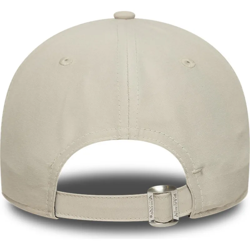 bezowa-regulowana-czapka-z-zakrzywionym-daszkiem-9forty-flawless-new-york-yankees-mlb-new-era