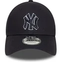 granatowa-zakrzywiona-czapka-regulowana-z-granatowym-logo-9forty-outline-new-york-yankees-mlb-new-era