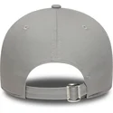 regulowana-szara-czapka-z-zakrzywionym-daszkiem-9forty-outline-new-york-yankees-mlb-marki-new-era