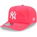 rozowa-regulowana-czapka-z-zakrzywionym-daszkiem-golfer-everyday-nylon-new-york-yankees-mlb-new-era