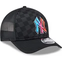 czarna-czapka-trucker-9forty-m-crown-a-frame-gradient-raceway-new-york-yankees-mlb-od-new-era