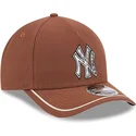 brazowa-czapka-z-zakrzywionym-daszkiem-snapback-9forty-m-crown-a-frame-motorsport-new-york-yankees-mlb-new-era