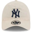 bezowa-regulowana-czapka-z-zakrzywionym-daszkiem-z-granatowym-logo-9twenty-linen-spring-training-fan-pack-2025-new-york-yankees-