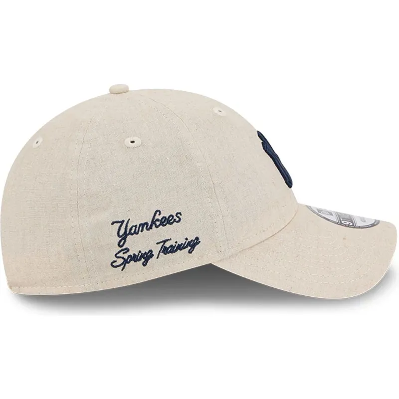 bezowa-regulowana-czapka-z-zakrzywionym-daszkiem-z-granatowym-logo-9twenty-linen-spring-training-fan-pack-2025-new-york-yankees-