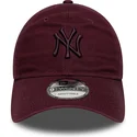 czapka-z-zakrzywionym-daszkiem-w-kolorze-bordowym-regulowana-9twenty-colour-pack-new-york-yankees-mlb-od-new-era