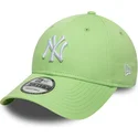 jasnozielona-zakrzywiona-czapka-regulowana-9forty-colour-pack-new-york-yankees-mlb-od-new-era