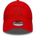czerwona-zakrzywiona-czapka-z-regulacja-i-czerwonym-logo-9twenty-colour-pack-new-york-yankees-mlb-od-new-era