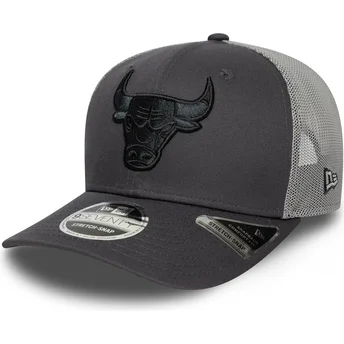 Szara czapka trucker 9SEVENTY Stretch Snap Chicago Bulls NBA od New Era
