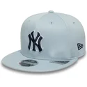 niebieska-czapka-z-daszkiem-snapback-z-granatowym-logo-9fifty-original-fit-world-series-new-york-yankees-mlb-od-new-era