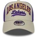 bezowo-fioletowa-czapka-truckerka-e-frame-script-los-angeles-lakers-nba-od-new-era