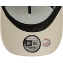 bezowa-czapka-trucker-a-frame-floral-icon-new-york-yankees-mlb-od-new-era