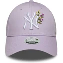 fioletowa-regulowana-czapka-z-daszkiem-dla-kobiet-9forty-floral-icon-new-york-yankees-mlb-od-new-era