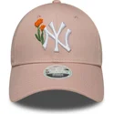 rozowa-damska-czapka-z-zakrzywionym-daszkiem-9forty-beaded-new-york-yankees-mlb-marki-new-era