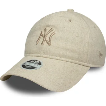 Beżowa, regulowana czapka z daszkiem dla kobiet z beżowym logo 9TWENTY Linen New York Yankees MLB od New Era
