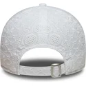 biala-regulowana-czapka-z-daszkiem-dla-kobiet-z-bialym-logo-9twenty-broderie-new-york-yankees-mlb-od-new-era